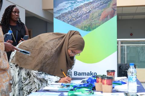 Guests registering for the CHM dialogue forum